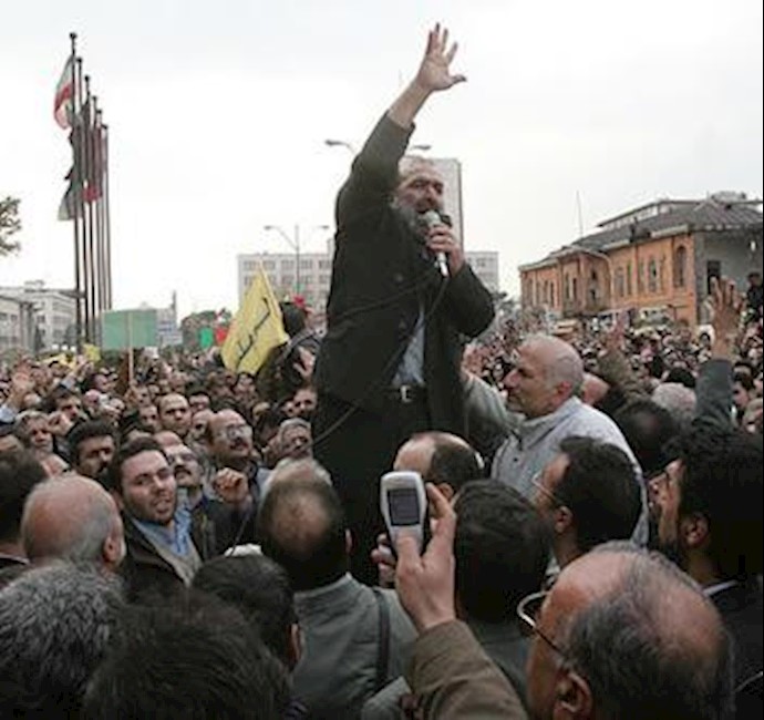 إيران: احتجاج عمال شرکة «بابک متال» لمدينة شهر کورد