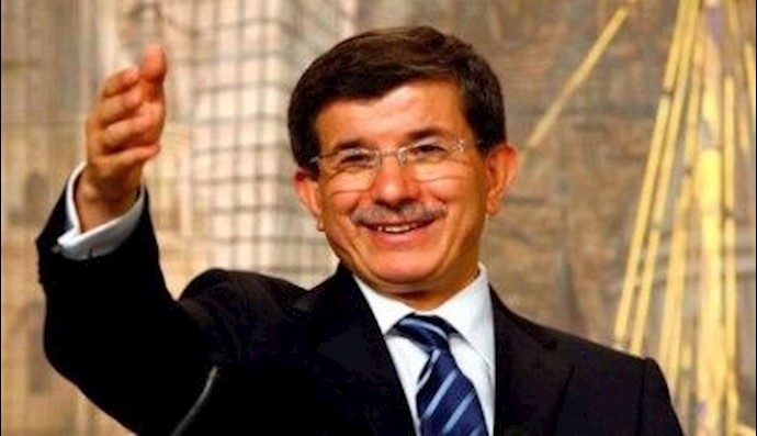 الحزب الحاکم في ترکيا يختار اليوم داود أوغلو لرئاسة الحکومة