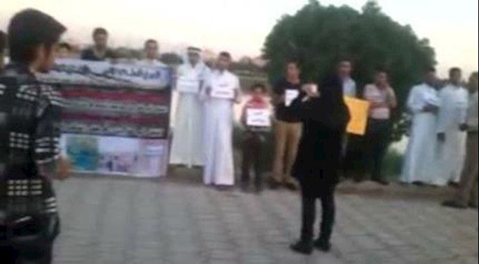إيران:احتجاجات المواطنين علی نقل مياه نهر کارون في محافظة خوزستان