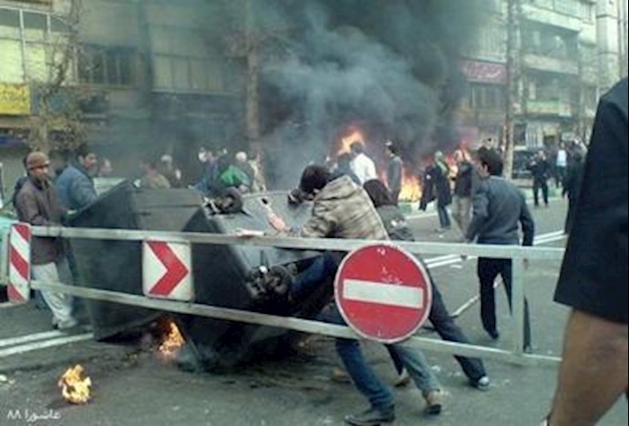 ایران : استمرار اضراب سواق سيارات الأجرة في اصفهان