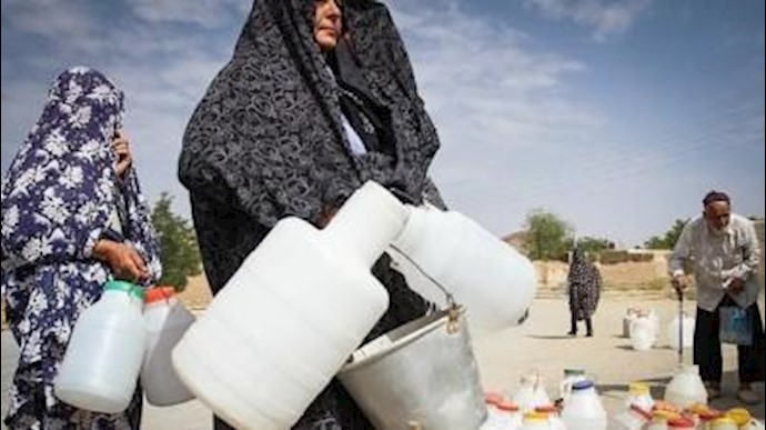 إيران تواجه أزمة مياه وتطلب خفض الاستهلاک