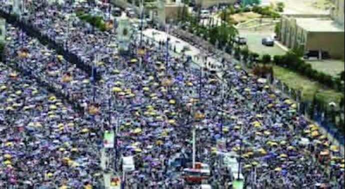 مظاهرات ضد الحوثيين في صنعاء.. والرياض تعين سفيرا لدی اليمن