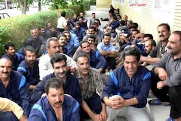 ايران : اضراب عمال شرکة نيلي غستر في مدينة شهر کرد