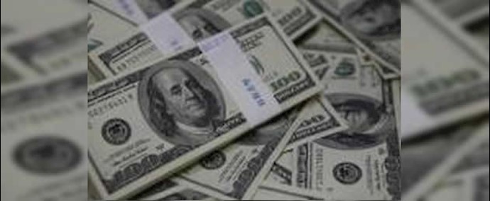 الدولار يرتفع امام فرنک سويسرا ويسجل أعلی مستوی في 11 عاما مقابل اليورو
