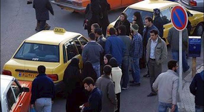 تجمع احتجاجي لمئات سائقي مصلحة نقل الرکاب في طهران