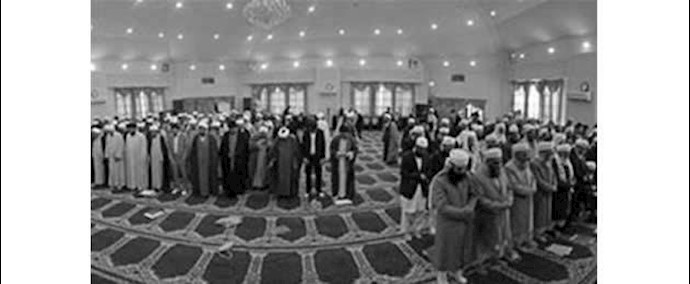 زيف مؤتمر ” الوحدة ” في طهران تکشفه اقامة الصلاة