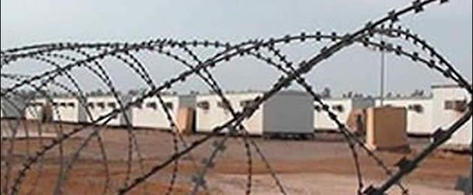 نواب ووجهاء وشيوخ العشائر يطالبون بفک الحصارعن سکان ليبرتي