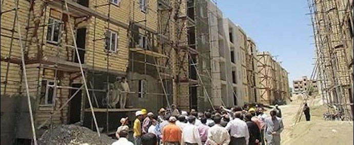 ايران ــ فصل 60 عاملا من مشروع ”مسکن مهر” في مدينة سنندج عن العمل