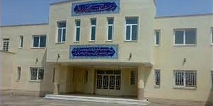 ايران.. تجمع احتجاجي من قبل أولياء الطلاب في شارع وليعصر بطهران