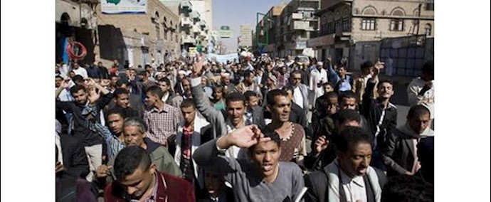 مئات اليمنيين يتظاهرون ضد العنف