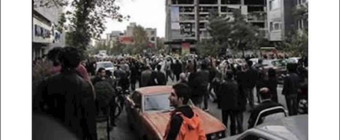 ايران- مواصلة حکم عرفي في مدينتي کولبايکان وخمين وذعر قوات القمع
