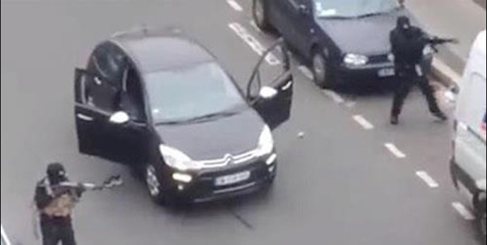 12 قتيلا و4 جرحی في هجوم مسلح علی مقر مجلة کاريکاتير في باريس