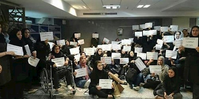 مواجهات بين طالبات جامعيات و رجال الأمن في مدينة ”آبادان” الايرانية