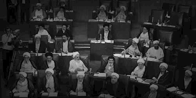 رئيس مجلس خبراء الرجعية: قرار البرلمان بشأن الاتفاق النووي يجب أن يؤيده مجلس صيانة الدستور