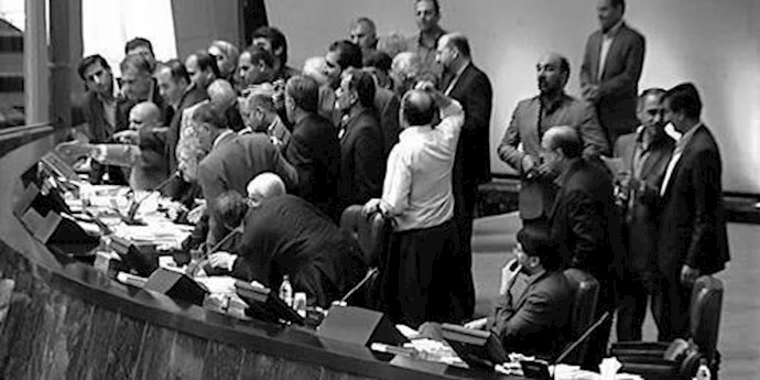 ايران.. مهزلة مثيرة للسخرية لتصويت برلمان النظام علی الإتفاق النووي