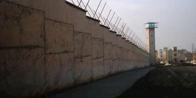 إقتحام ردهات في السجن المرکزي لمدينة ”کرج” الايرانية من قبل رجال الامن