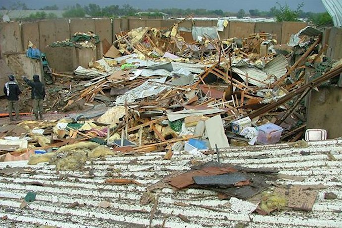 الاعتداء المميت علی ليبرتي:
23 قتيلا و 10ملايين دولار خسائر وتدمير أجزاء واسعة من المخيم
