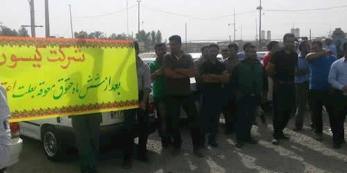 إيران.. تجمع احتجاجي لـ 600 عامل للقطار المدني في أهواز