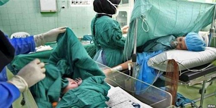 إيران.. أطفال للبيع بـ50 دولاراً في مستشفيات حکومية