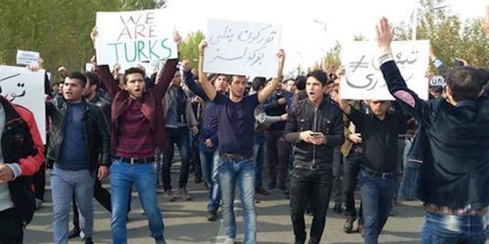 مناشدة الشباب في مدينة مياندوآب لإقامة التظاهرات في الساعة الخامسة مساء اليوم الجمعة