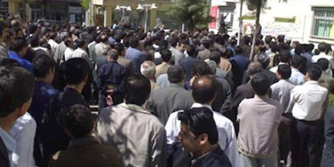تجمعان احتجاجيان في کل من سنندج ومريوان