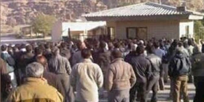 إيران.. تجمعان احتجاجيان للعمال في کل من أشنوية وطهران