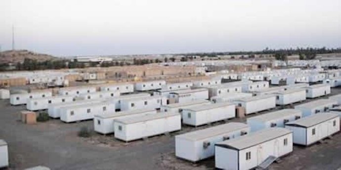 السياسة: سکان «ليبرتي» يحتجون علی استمرار حصارهم