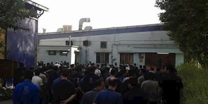 طهران .. 3 حالات احتجاج وإضراب للعمال