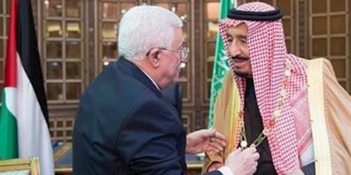 رئيس فلسطين يقلد العاهل السعودي أعلی وسام في الدولة