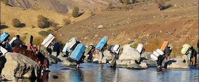 إيران.. مقتل «کولبر» علی يد حراسة الحدود الإجرامية