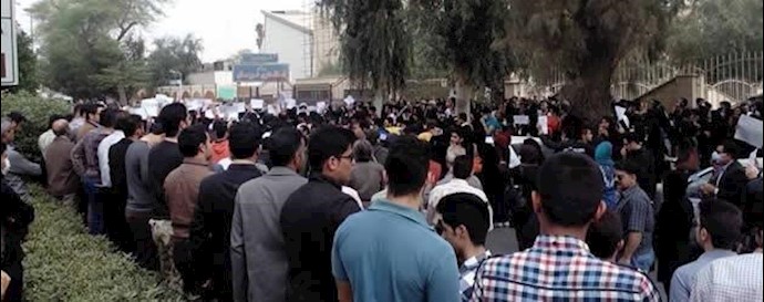 مدينة اهواز-تواصل مظاهرات مواطني مدينة اهواز أمام المحافظة