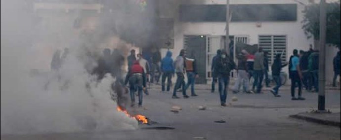 55 قتيلاً وجريحاً في 3 انفجارات شرق ليبيا