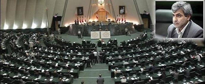 ايران- انخفاض قيمة العملة الوطنية و عواقبه