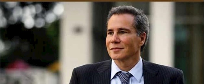 سي.ان .ان : قرابة 300 الف مواطن يکرمون الشهيد المدعي العام الارجنتيني آلبرتو نيسمان