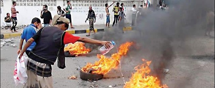 الحوثي يهدد بحل الأحزاب اليمنية