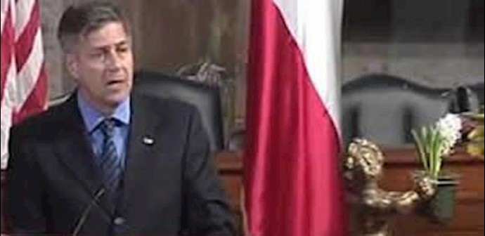 کلمة الجنرال «ديفيد فيليبس» القائد الأقدم لقوات حماية مخيم أشرف في سنتي 2004 و2005 في احتفالية بمناسبة عيد «نوروز» في مجلس الشيوخ الأمريکي