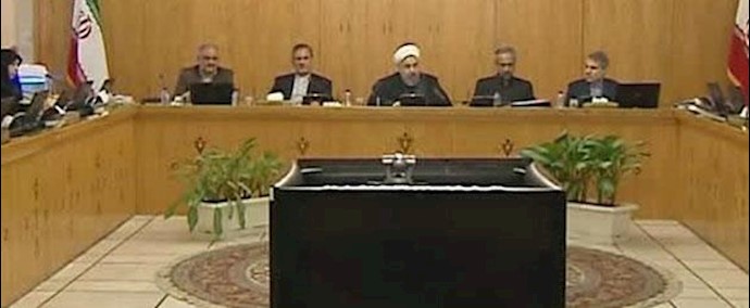 اعتراف للملا روحاني ببعض التحديات لنظام الملالي