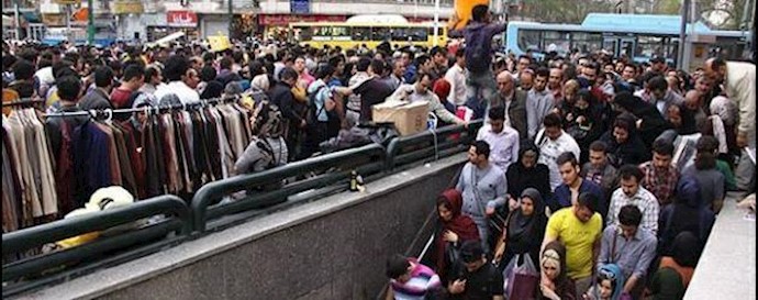 مواطنون يجبرون عناصر الامن الداخلي علی الانسحاب دعما لبائعي المفرقعات