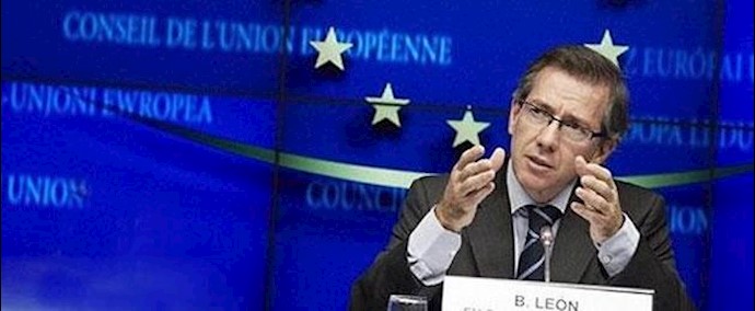 ليون يطالب أوروبا بفرض حصار بحري علی السواحل الليبية