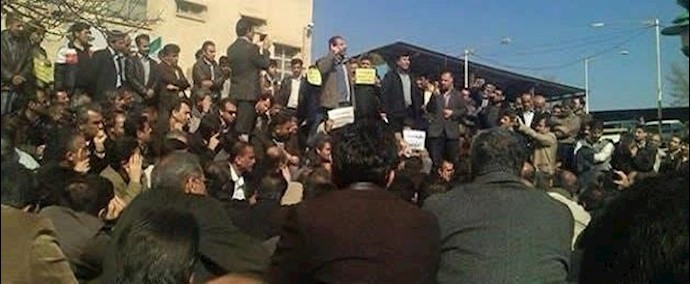 ايران.. تجمع احتجاجي لـ 700 من معلمي محافظة اردبيل