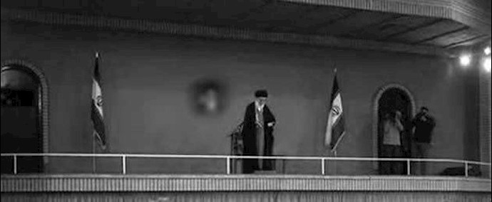 الخامنئي يتخوف من عمليات عاصفة الحزم في اليمن وما يتداعی عن سير الأحداث في المنطقة ضد نظام الملالي