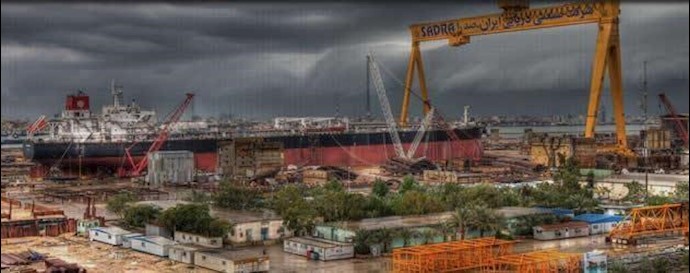 إيران..بوشهر ـ فصل 90% من عمال شرکة صدرا