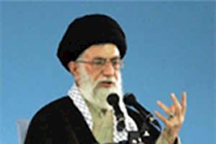 خامنئي يتوعد السعودية في مکابرة فارغة
