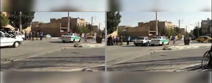 ايران.. زرين شهر- احتجاج لمئات من المواطنين امام البلدية علی مدار 6 ساعات