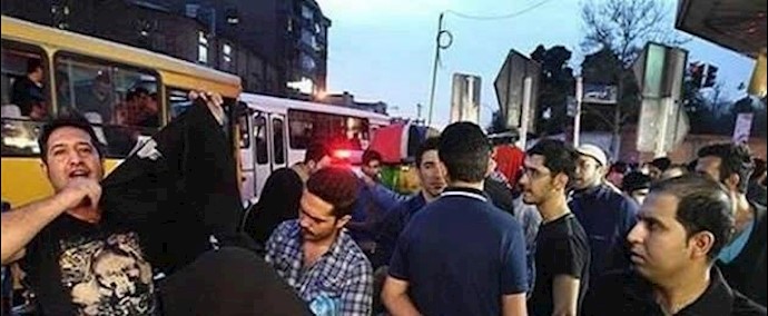 ايران.. طهران: تجمع احتجاجي للمواطنين ضد رجال قوی الأمن في شارع ناصرخسرو