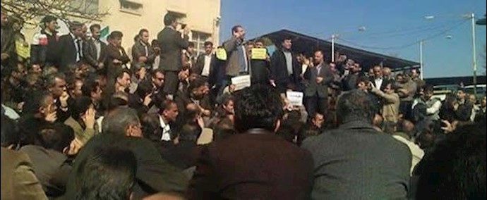 إيران- برازجان.. تحشد احتجاجي لمعلمي مدينتي دشتستان وبرازجان