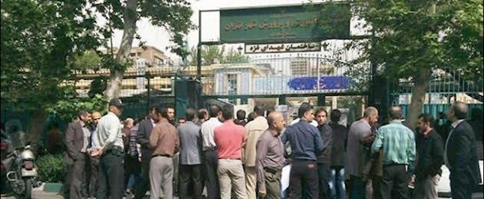 اتساع نطاق الاحتجاجات الموسعة للمعلمين في العاصمة طهران والمدن الأخری
