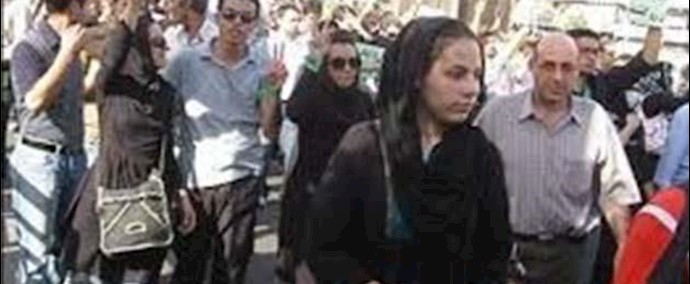 دعوات علی مواقع التواصل الاجتماعي في إيران لإعلان انتفاضة الجياع في کافة المدن الإيرانية