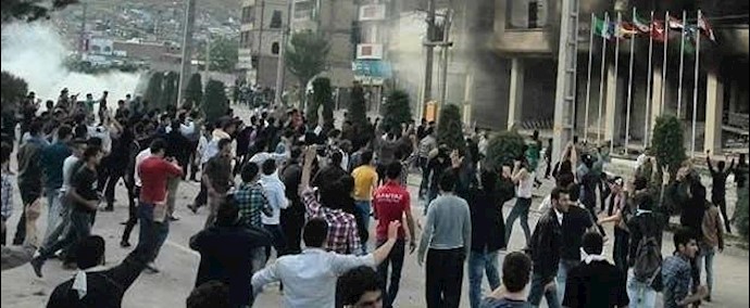 إيران .. قناة الجزيرة: ”القبض علی عدد من المعترضين في مدينة «مهاباد»“
