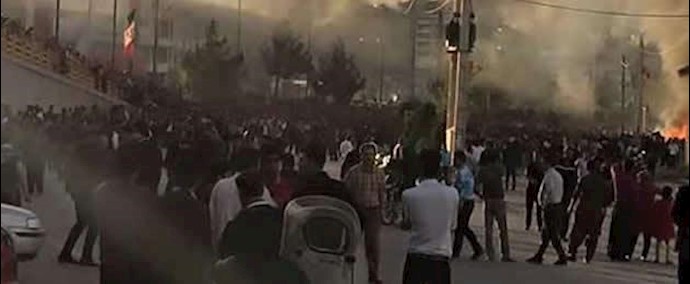 بعد مقتل الفتاة «فريناز».. هل تشهد إيران انتفاضة تؤول إلی انفصال الأکراد عنها؟